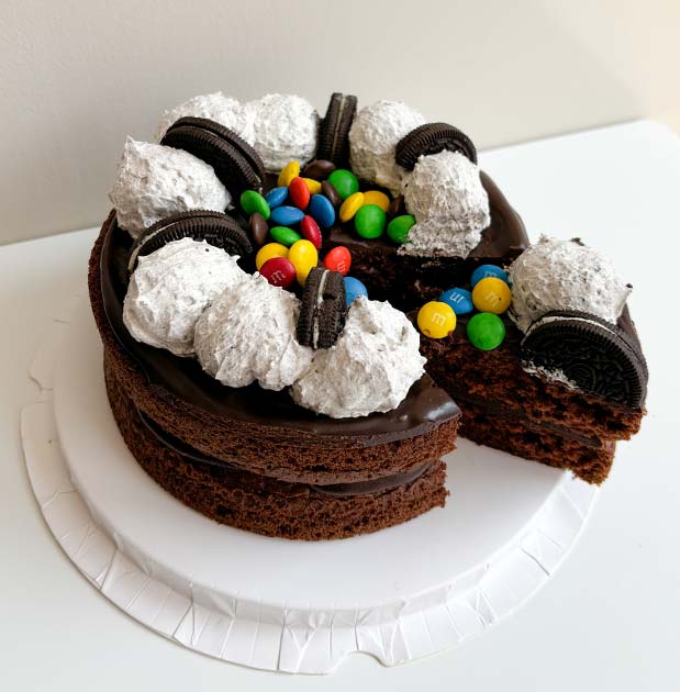 Pastel de chocolate con Cookies and cream - 10 personas